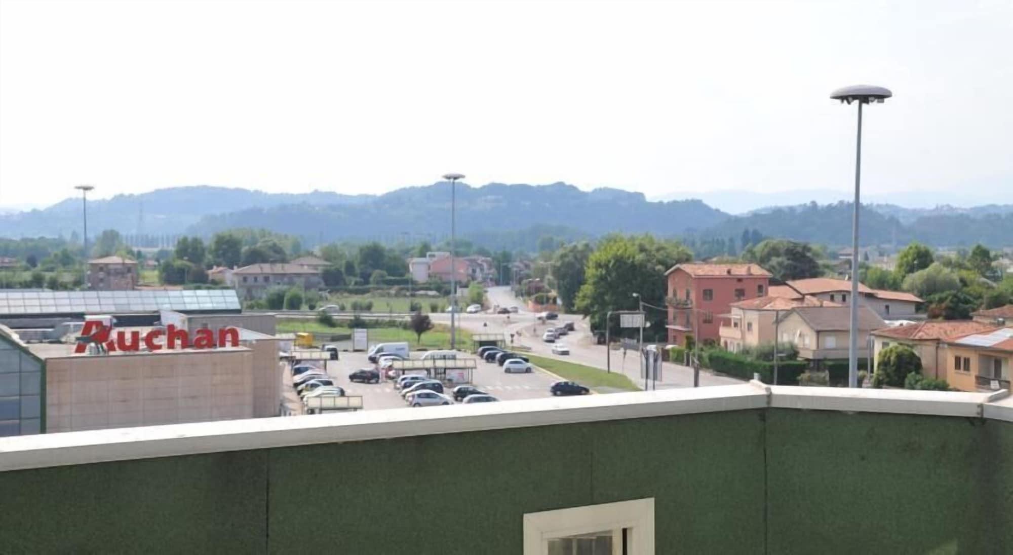 Hotel Verdi Vicenza Esterno foto