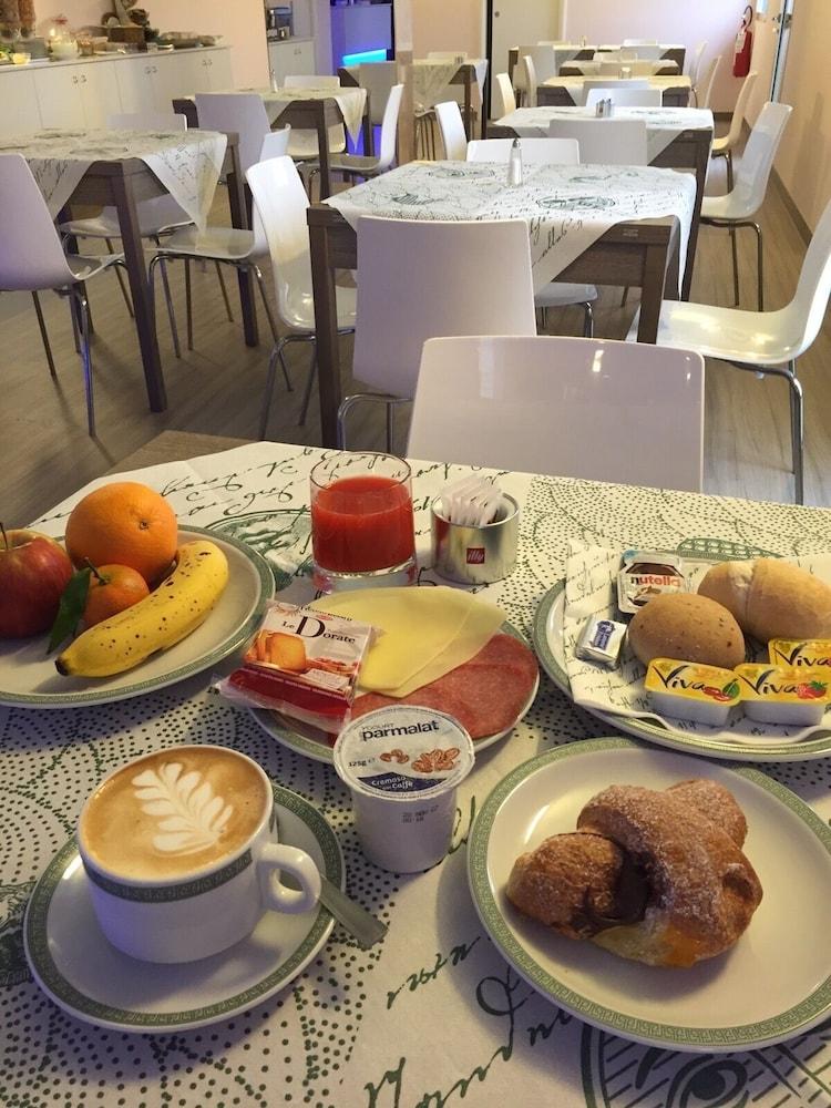 Hotel Verdi Vicenza Esterno foto